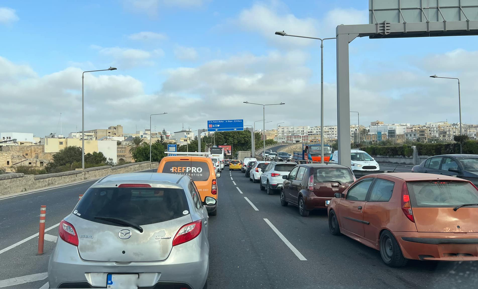 Traffic / Maltese Roads Traffic Updates Facebook