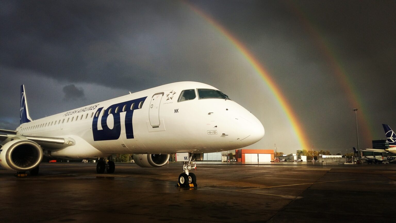 LOT Polish Airlines to launch Warsaw-Malta route in April 2025